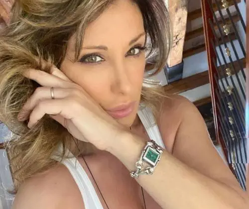 "Non è facile...": e Sabrina Salerno scoppia in lacrime per la lettera del figlio