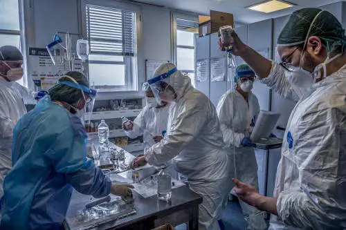 Premio a medici e infermieri? "Pd, Iv e 5Stelle dicono di no"