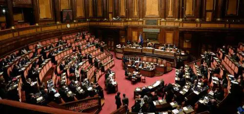 Taglio dei parlamentari, partiti spaccati sul referendum