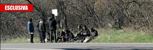 Bloccano noi, non i migranti: col virus il governo non chiude i confini