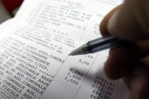 Non buttate i "pezzi di carta": così il Fisco può distruggervi
