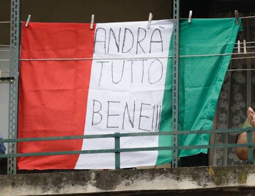 Andrà tutto bene: la speranza sui balconi d’Italia