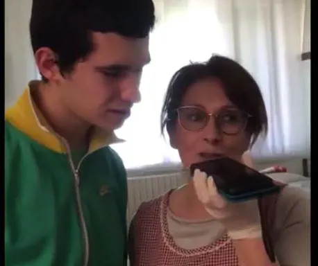 Il Papa ad una mamma: "Santo io? Magari ci vediamo all’inferno"