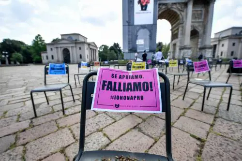 Esercenti multati per protesta all'Arco della Pace