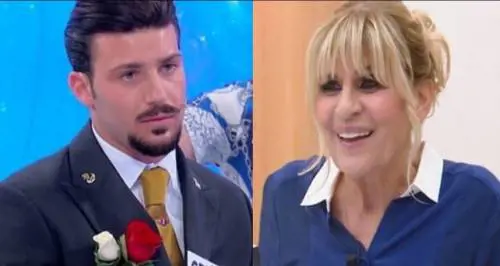"Non sei un ufficiale della Marina". I militari inchiodano il giovane corteggiatore di Gemma Galgani