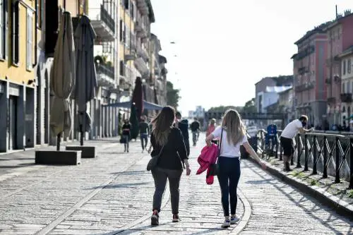 Regioni, amici e spostamenti: la riapertura appesa a 21 cavilli