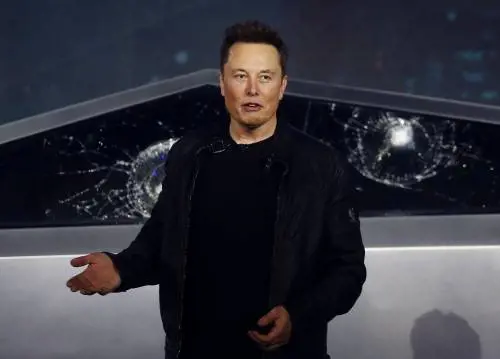 Musk supera Mr Amazon. Ora è il più ricco al mondo