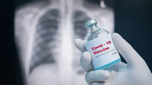 Il vaccino? Sarà pronto a primavera. Grazie a un'alleanza tra Italia e Israele