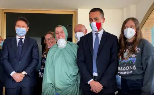 Lo show-boomerang di Conte e Di Maio: un favore ai terroristi (pronti ad attaccarci)