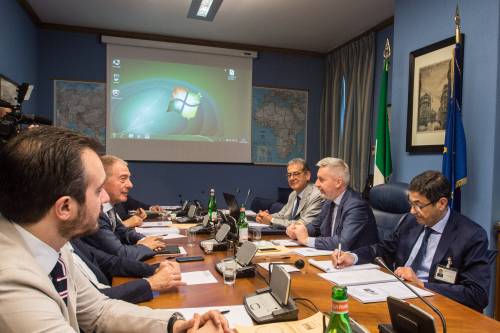 La guerra per i servizi segreti: ecco la "sfida" che agita Roma