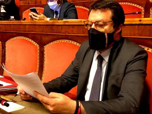 Fornero critica Salvini: "Il look con gli occhiali? È un sosia buonista"