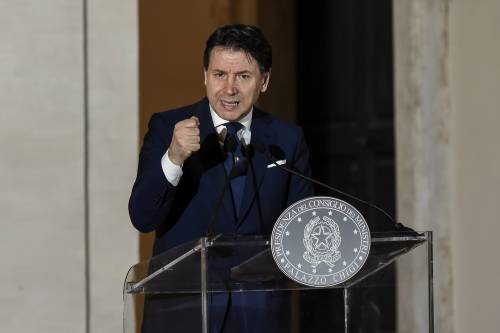 Conte al giornalista: "Se lei ritiene di poter far meglio di Arcuri la terrò presente"