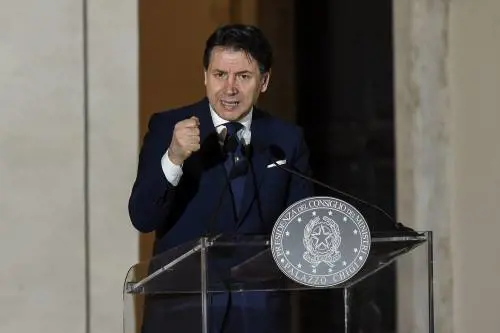 Conte al giornalista: "Se lei ritiene di poter far meglio di Arcuri la terrò presente"