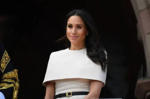 La Corona trema: "Meghan voleva diventare regina. Non è riuscita e se ne è andata"