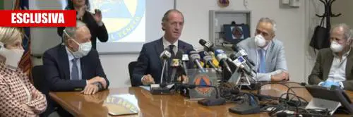 Virus, intrighi e colpi bassi. La guerra nella sanità veneta