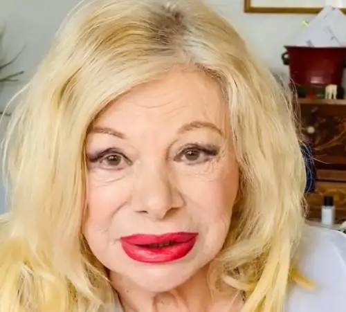 Sandra Milo sfida Conte: "Faccio lo sciopero della fame per la gente disperata"
