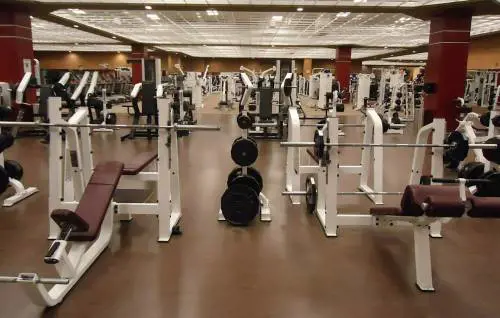 Tutti in coda per le certificazioni. Prove di fitness (senza assalto)