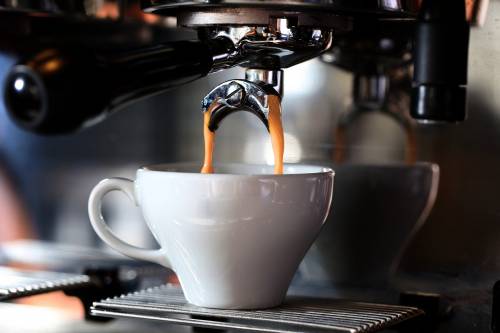 Commercialista positivo al Covid: "Contagio da tazzina di caffè"