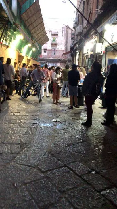 Alla Vucciria è subito folla nel primo giorno di riapertura