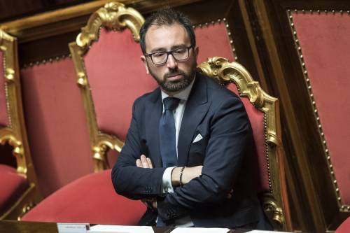 Bonafede fa lo gnorri sulla sentenza Mediaset: "Giudico solo magistrati in servizio"