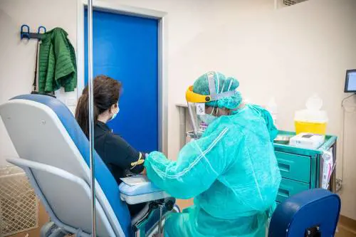 Lo studio che preoccupa Milano: 231mila i casi sfuggiti in aprile