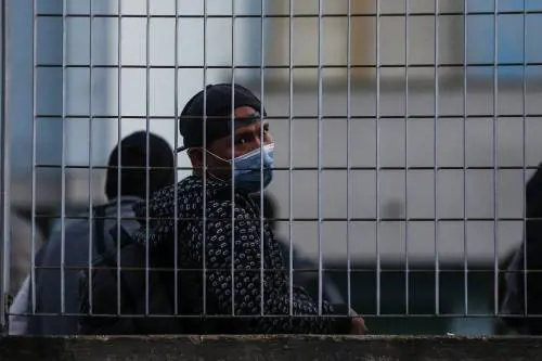 "Ora più posti per immigrati". Piano invasione nel dl Rilancio 