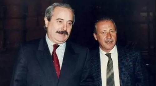 Mattarella parla agli studenti: "Ricordate Falcone e Borsellino"