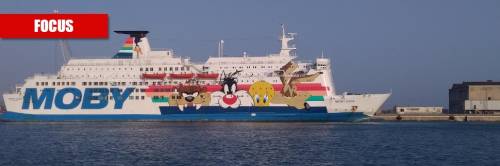 La nave-quarantena "esplode" La furia dei migranti a bordo