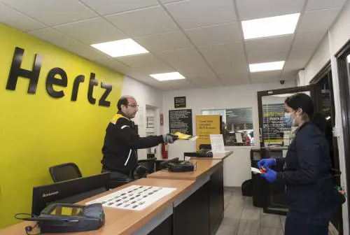 Hertz, salta accordo con i creditori: dichiarata bancarotta in Usa e Canada