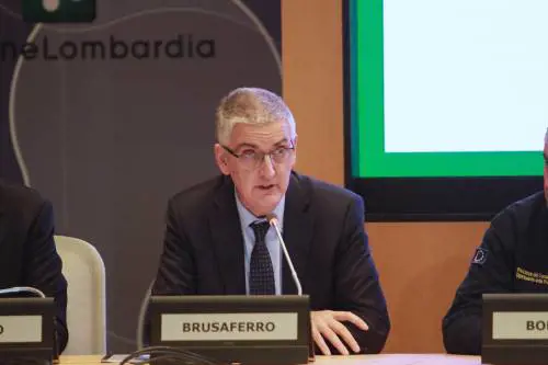Vietati gli spostamenti fino al 25 febbraio Il Cts: "Sci pericoloso"