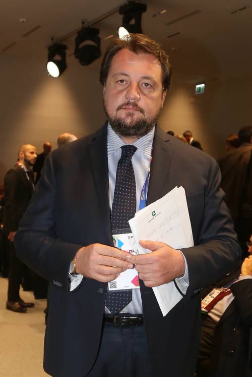 "Oggi servirebbe il partito del Nord. Con Salvini identità lombarda orfana"