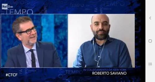 Insulti ai commercialisti in tv. Scoppia la bufera su Saviano