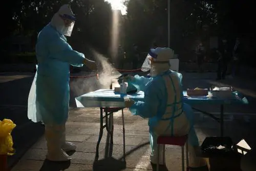 "Quante bugie sul virus", l'indagine inchioda la Cina