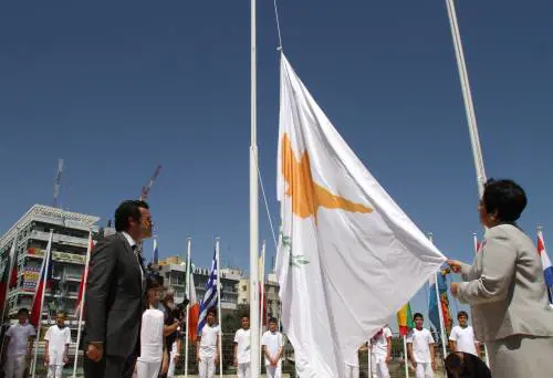 Cipro pagherà vitto, alloggio e medicine ai turisti che si infetteranno sull'isola