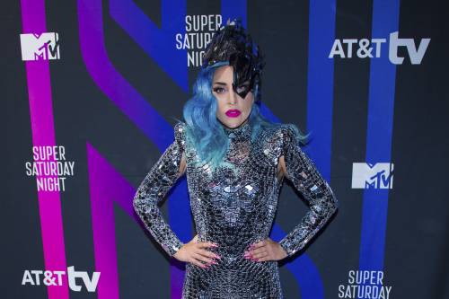Lady Gaga cambia ancora disco. Molta dance, meno sensualità