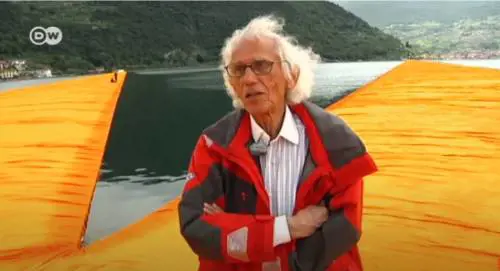"Così Christo mi convinse a far finire la passerella nella mia isola sul lago"