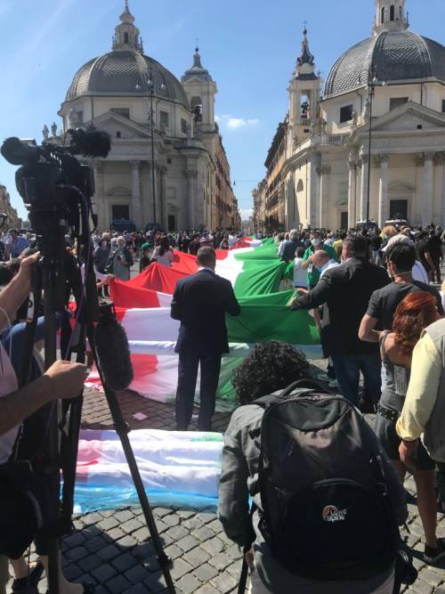 2 giugno, il centrodestra in piazza: "Bisogna far ripartire l'Italia"