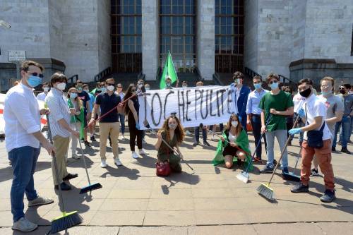 Flash mob  della Lega: "Toghe pulite"