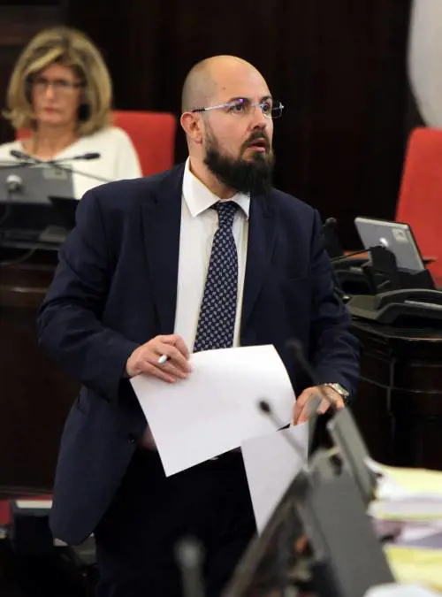 Vie a "numero chiuso" o interi piazzali. Le proposte per un divertimento sicuro