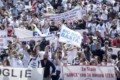 Gioco legale, le linee guida delle Regioni per la ripartenza