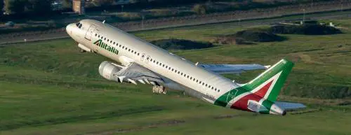 Alitalia aumenta i voli da Milano per la Sardegna e la Sicilia