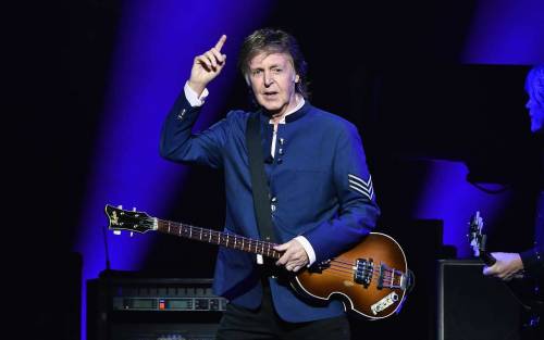 Concerti saltati, voucher anziché il rimborso. Paul McCartney attacca l'Italia: "Scandaloso"
