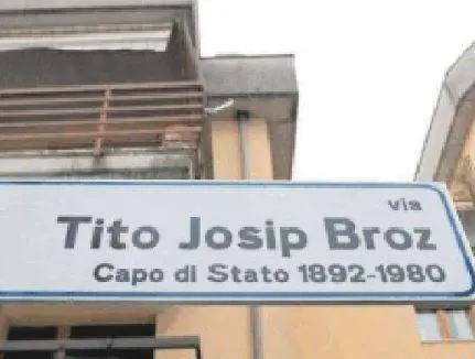 Rimuovere Montanelli. E le vie dei comunisti?