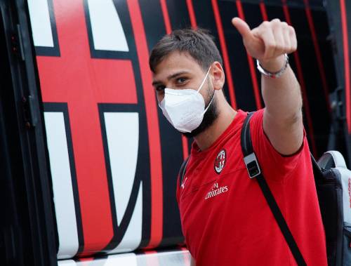 Donnarumma saluta i tifosi: il Milan riparte