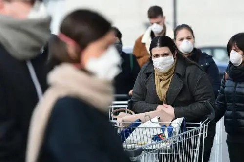 Ecco la bolla delle mascherine: il nuovo business per il Covid