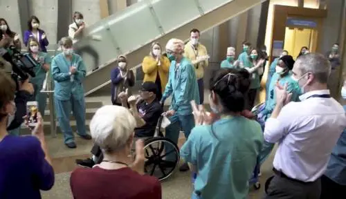 Ricoverato per Covid, riceve una parcella da 1.2 milioni: "Colpevole di essere sopravvissuto"