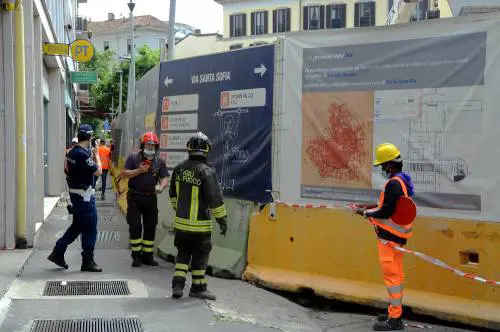 M4, palazzo crollato ora si cercano le cause