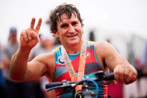 Zanardi, il quadro neurologico è grave: "Ha le ossa della faccia rotte"