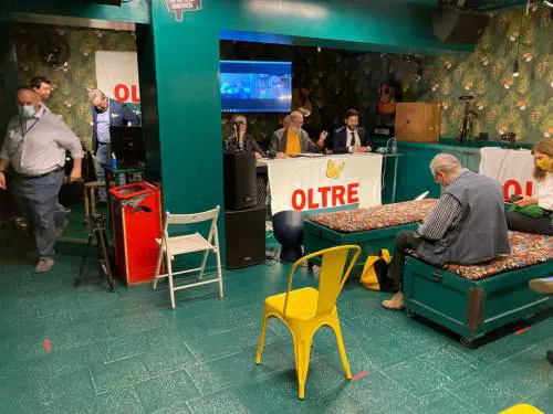 Dalle sardine ora nasce un partito. Ecco il "movimento dei filosofi"