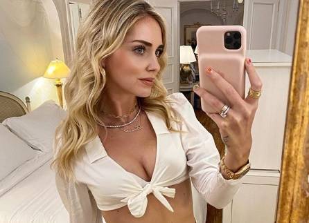 "L'Italia ha bisogno anche dei tuoi soldi". Ennesima bufera sulla Ferragni